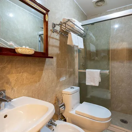Drago D'oro - Accross From Metro Vittorio Emanuele Bed & Breakfast