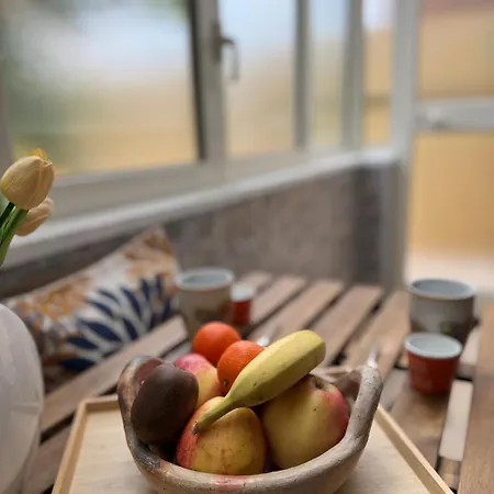 Agli Acquedotti, Con Giardino Privato *