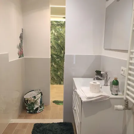 Sweet Flaminio-the Biggest Shower Apartment