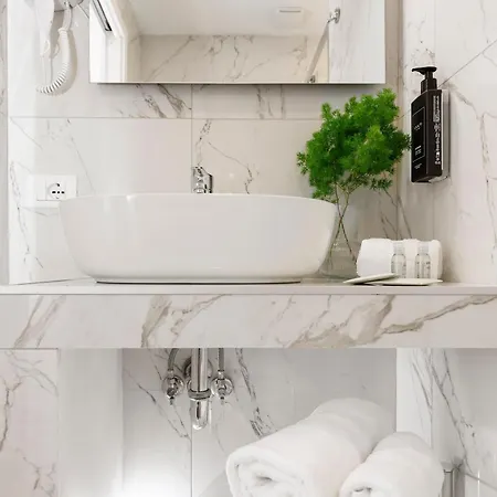 Tolu Relais Roma