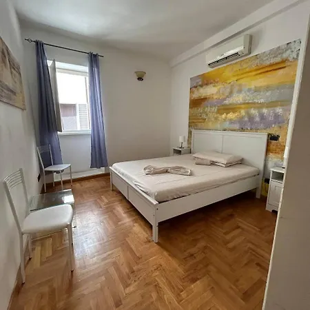 Apartment Cellini *