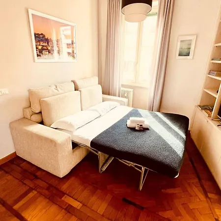 Apartment Cosy Sunny Coppede Balcony And Car Park