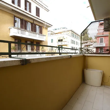 Apartment Cipro 2br House Rome