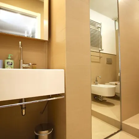 Cipro 2br House