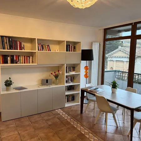 La Casa Del Tomo Roma