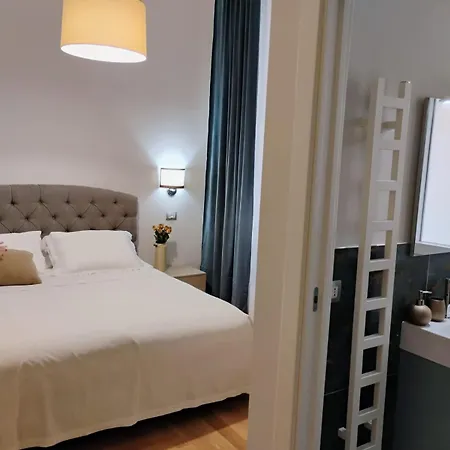 Madi Collection Colosseum Apartment
