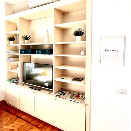 Cosy Sunny Coppede Balcony And Car Park Apartment Rome