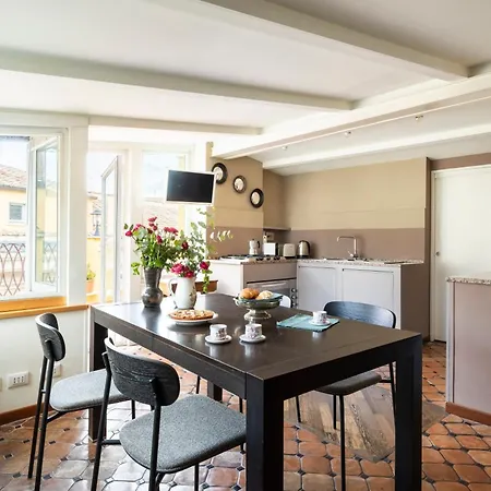 Apartment Trevi Charming Penthouse