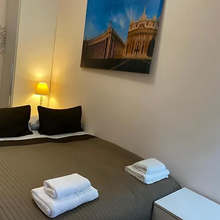 Apartment Emi House San Giovanni , Intero - 80 Mq Rome