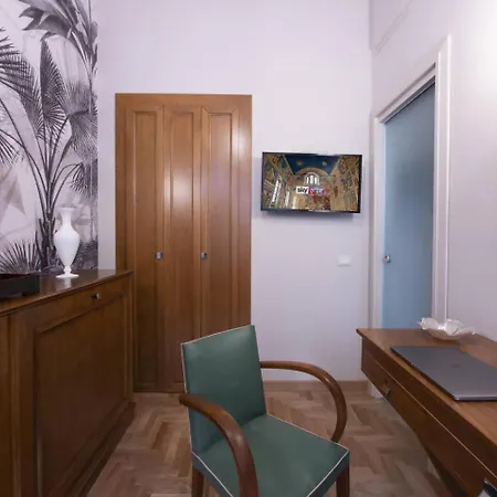 Maison Et Lorangerie Rome