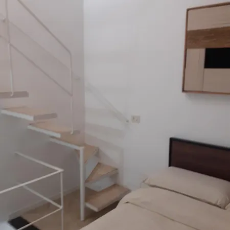 Homehouse Serpenti - Colosseum - Rione Monti Apartment