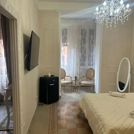 Glint House Rome