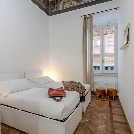 Apartment Storico In Zona Barberini *