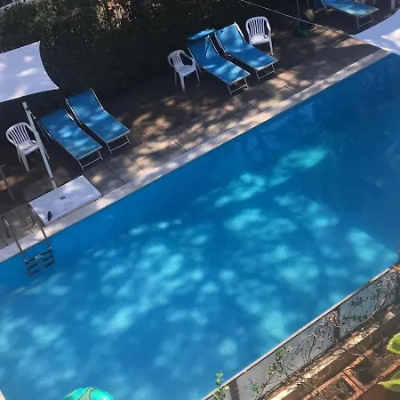 Bed & Breakfast Domus Apartments Rome