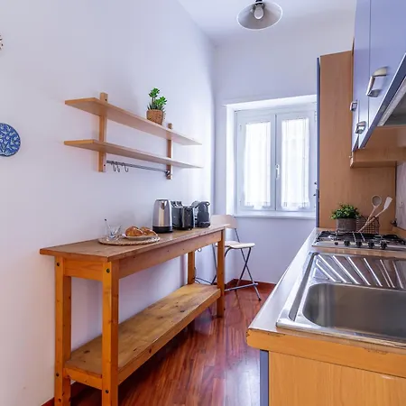 Apartment Iflat Vatican Comfortable & Peaceful Retreat