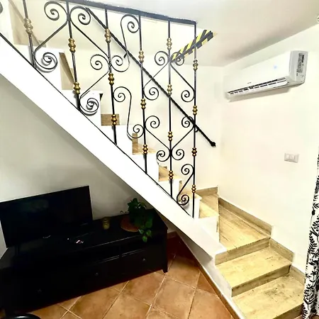 Apartment Machiavelli House