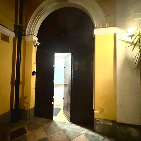 Machiavelli House