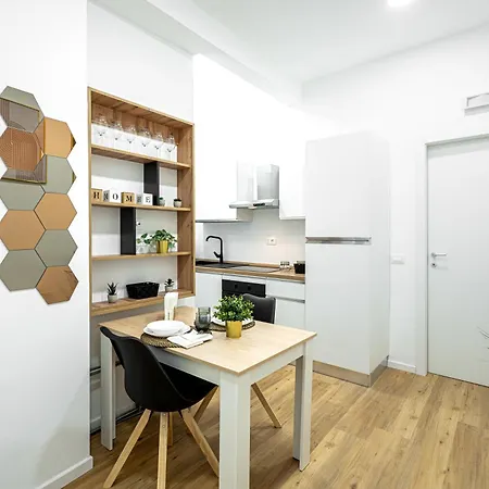 Centocinque Aparthouse - Luxe Rome