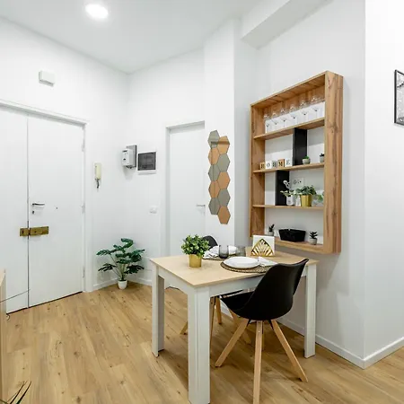 Apartment Centocinque Aparthouse - Luxe Rome