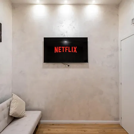 Centocinque Aparthouse - Luxe Apartment Rome
