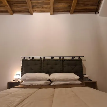 New Trastevere Apartment Rome