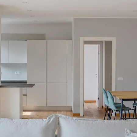 Apartment Vesta 2 *