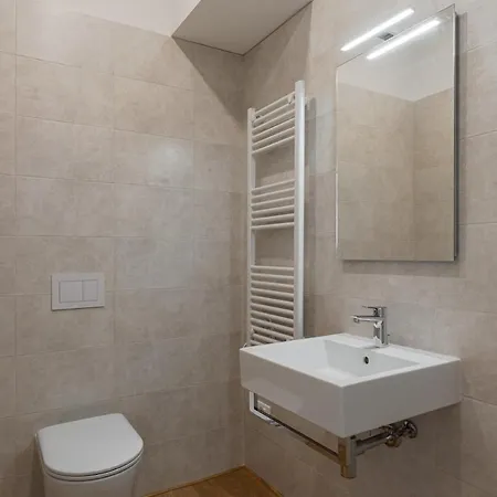 Vesta 2 * Rome