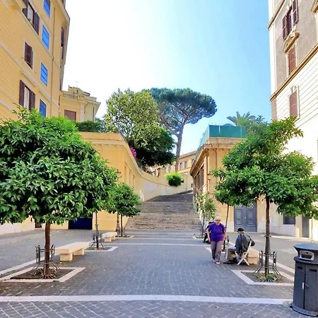 Colosseum Apartment