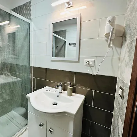 Viktoria House * Rome