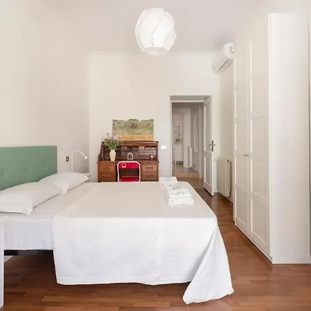Trastevere Penthouse Apartment Rome