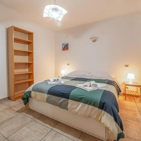 Casa Sincera - Ospedale Gemelli & Metro Battistini Apartment *