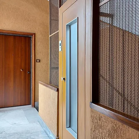 Guest house The Place Gallia Rome