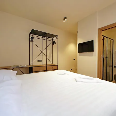 Guest house The Place Gallia