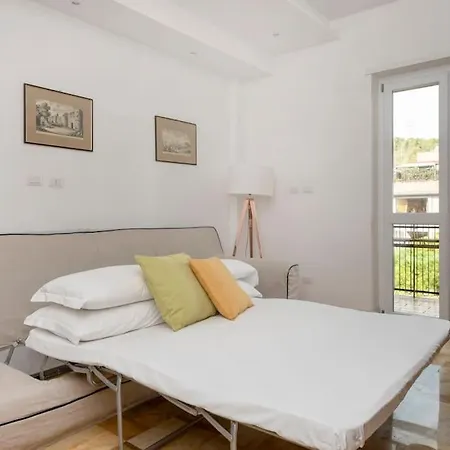 Vatican Dome View Apartment