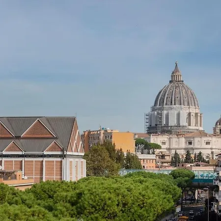 Apartment Vatican Dome View
