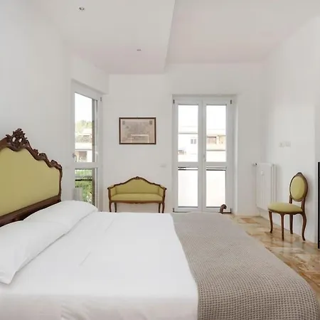 Apartment Vatican Dome View *