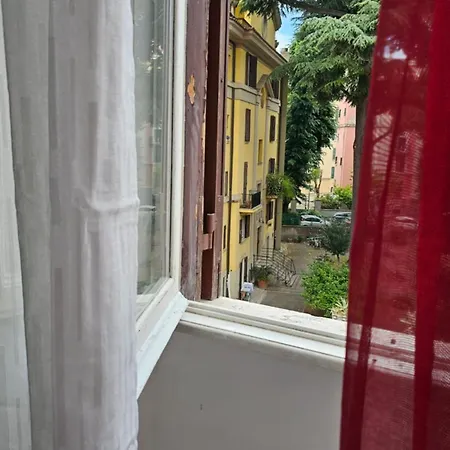 Piazza Ragusa 3* Rome
