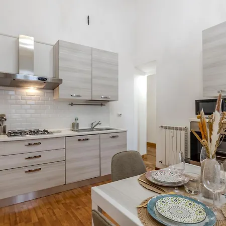 Storico In Zona Barberini Apartment Rome