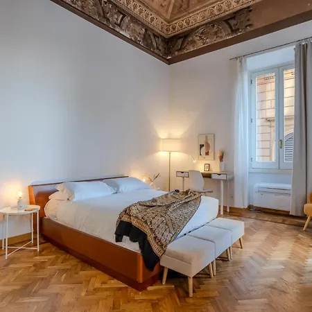 Storico In Zona Barberini Apartment *