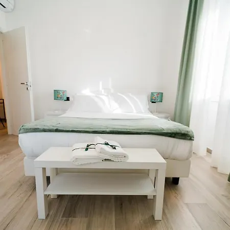 Apartment Maison Salvia *