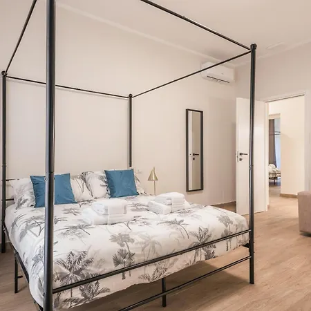 C3 Class Apartment, 2 Da Letto, 2 Bagni, Giardino Distante 15 Minuti A Piedi Da Fontana Di Trevi * Roma