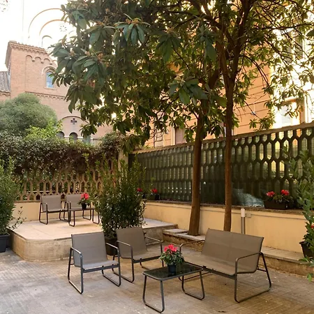 Appartamento C3 Class Apartment, 2 Da Letto, 2 Bagni, Giardino Distante 15 Minuti A Piedi Da Fontana Di Trevi Roma