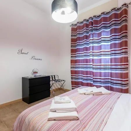 Roma Suite - Trastevere Train Station Apartment *