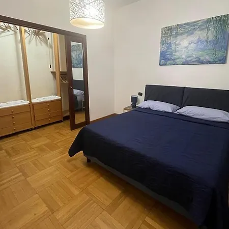 Domus Aury - Cinecitta Apartment *