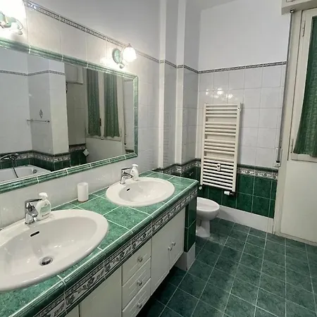 Apartment Domus Aury - Cinecitta