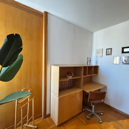 Comfy Vatican Hideaway Apartment