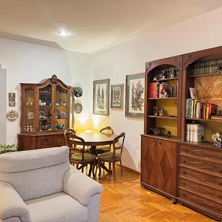 Apartment Comfy Vatican Hideaway Rome