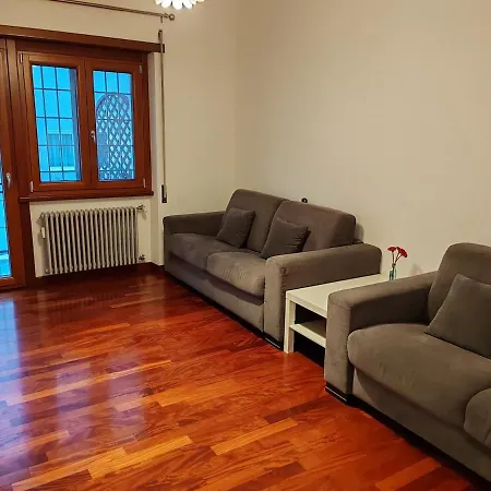For 8 People Near Metro Train Bus Station Tiburtina * Rome