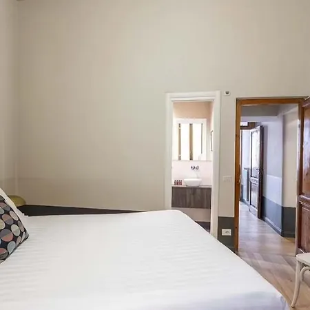Eternal Elegance Apartment