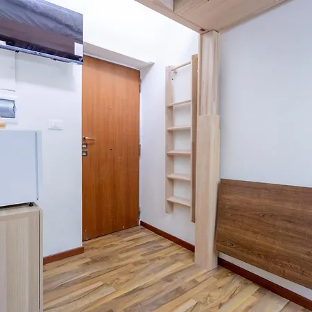 Corso22 Tiny Corner Apartment